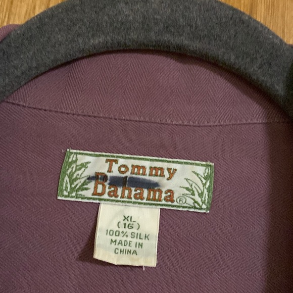 Tommy Bahama 100% Silk Women’s Top Button up with pocket women’s XL 16 - Picture 3 of 7